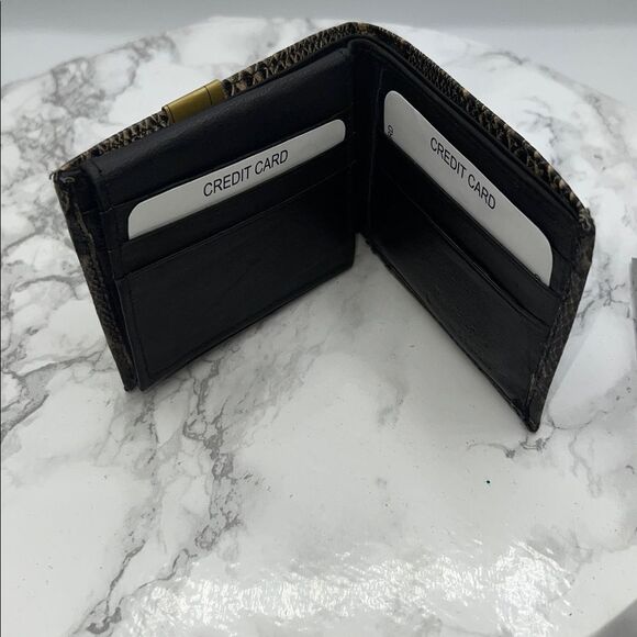 DELUX Genuine Snakeskin Leather Tan and Black Bifold Wallet-New! - Picture 2 of 5